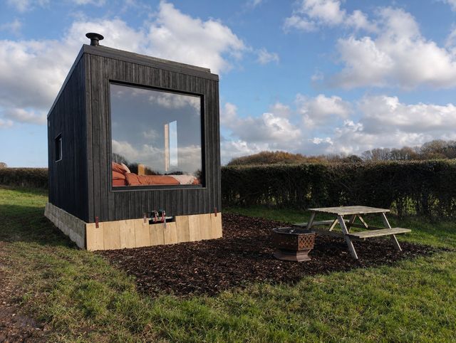 Lucy off-grid cabin, photo 3