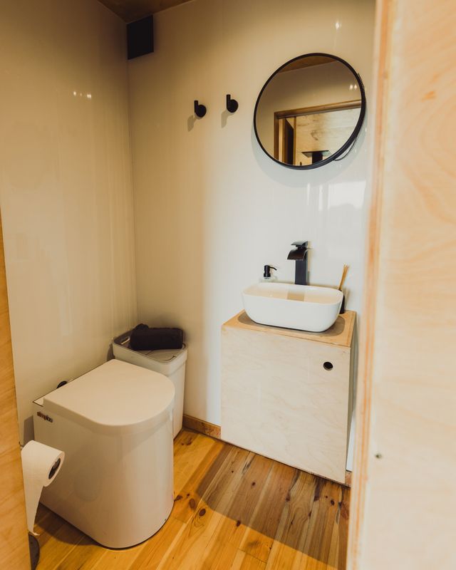 Susan off-grid cabin, photo 16