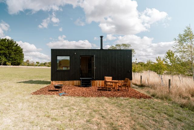 Tirian off-grid cabin, photo 2